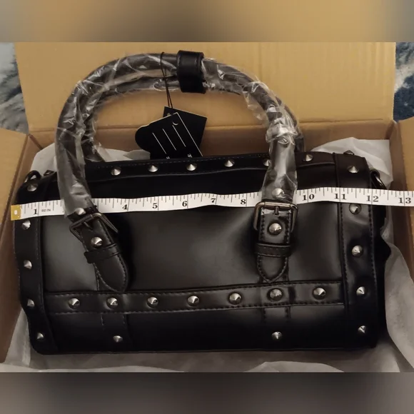 💥SALE💥Double Skull Bag (NWT) - Picture 3 of 11